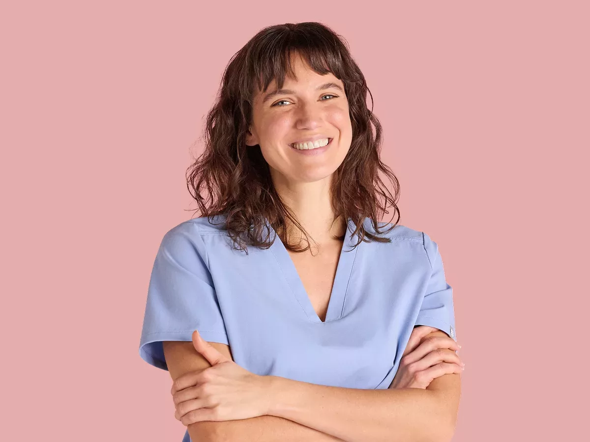 Mann med blå bekledning